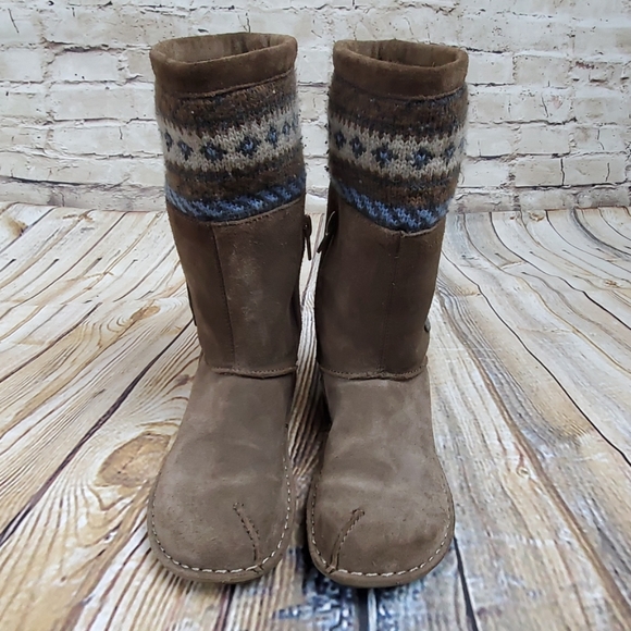 Kids used boots 10in high - Picture 3 of 7